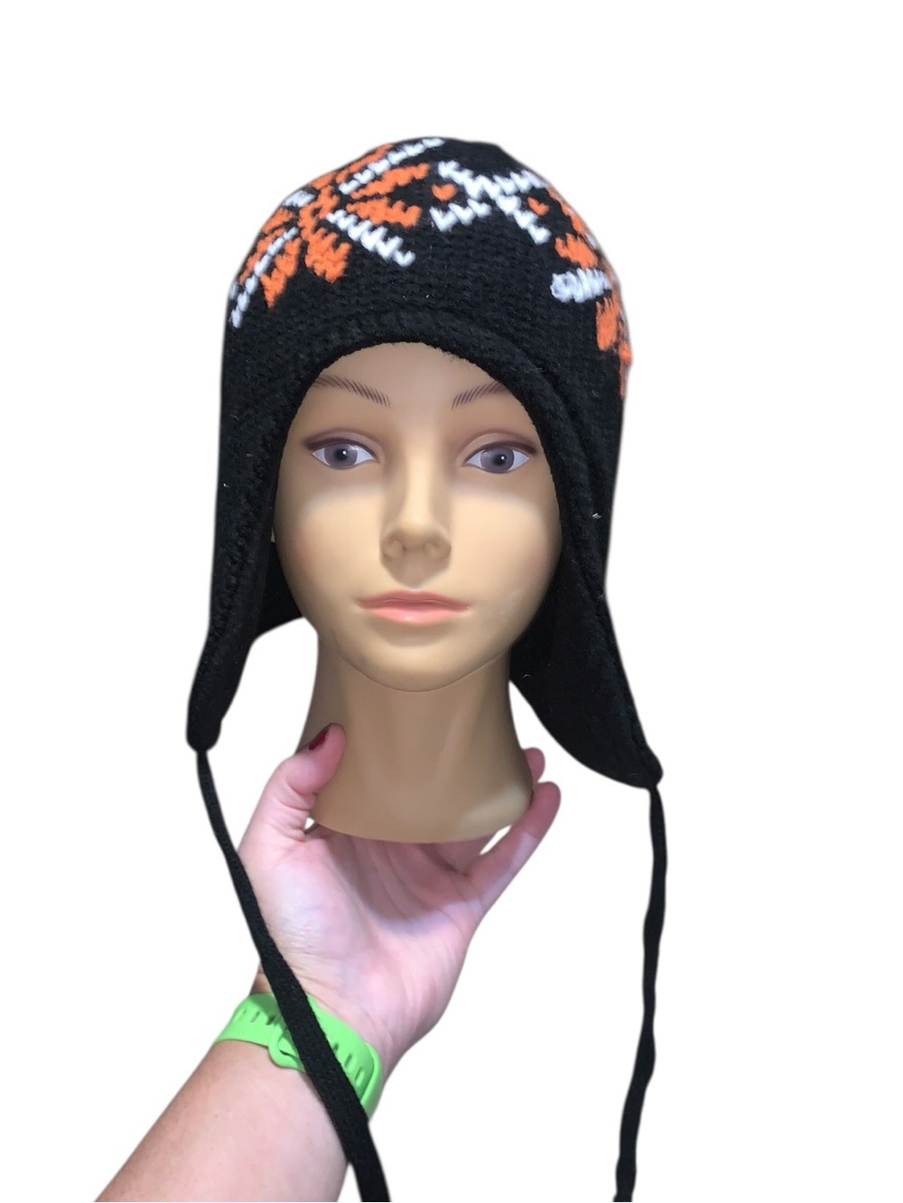 NWT Pugs Gear Snow Bum Hat Beanie Fleece Lined Black Orange